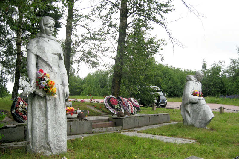 Puna-armeijan muistomerkkej